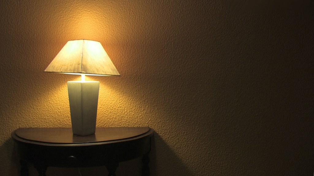 Como estabelecer regras em residenciais coletivos para idosos sem comprometer os desejos dos moradores?